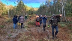 Freiwilligeneinsatz zur Reduktion von Gehölzen.