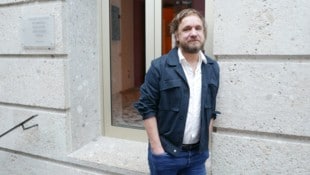 David Bösch ist durch und durch ein „Theatermensch“. Sein Ensemble bezeichnet er als „wichtigen ...