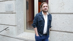 David Bösch ist durch und durch ein „Theatermensch“. Sein Ensemble bezeichnet er als „wichtigen ...