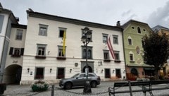 Bürgermeister Josef Jury verabschiedet sich aus dem Rathaus von Gmünd. 