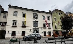 Bürgermeister Josef Jury verabschiedet sich aus dem Rathaus von Gmünd. 