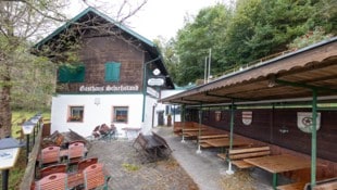 Verwaister Gastgarten, verwaiste Gaststuben – so sieht es derzeit beim Ausflugsziel aus.