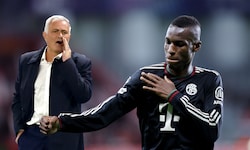 Benfica-Coach Jose Mourinho musste sich Chelsea geschlagen geben, der FC Bayern bezwang Pafos ...