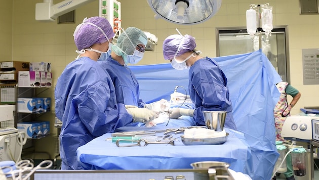 Für manche Operationen wartet man monatelang