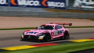 Rosa Rennsemmel: Auer in seinem Mercedes-AMG