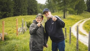 Gibt‘s auf der Alm etwa auch Amore? Manuela tauscht jedenfalls die Sonne Afrikas gegen die ...