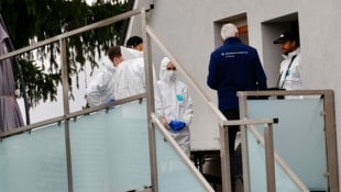 Die Ermittler am Tatort in Graz-Wetzelsdorf