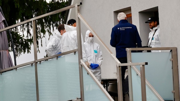 Die Ermittler am Tatort in Graz-Wetzelsdorf