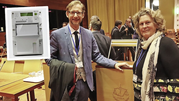 Anwalt Gottfried Forsthuber und Smart-Meter-Rebellin Roswitha Vizvary im Europäischen ...