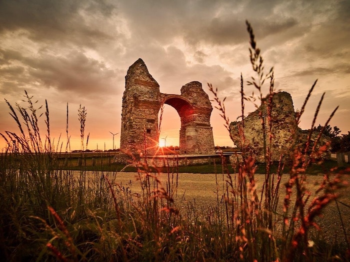 Das Heidentor ist das Wahrzeichen der Region Carnuntum.