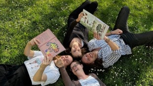 „Leo“, das Chamäleon lernt, dass es sich nicht an andere anpassen muss, sondern ganz er selbst ...