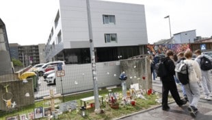 Nach der Amoktat in Graz werden in vielen Schulen die Sicherheitskonzepte überarbeitet.