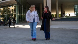 Marie Stenitzer und Maja Münch vom Vorsitzteam der ÖH in Salzburg