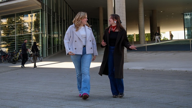 Marie Stenitzer und Maja Münch vom Vorsitzteam der ÖH in Salzburg