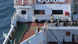 Die französische Armee hat den 244 Meter langen Tanker vor Saint-Nazaire gekapert.
