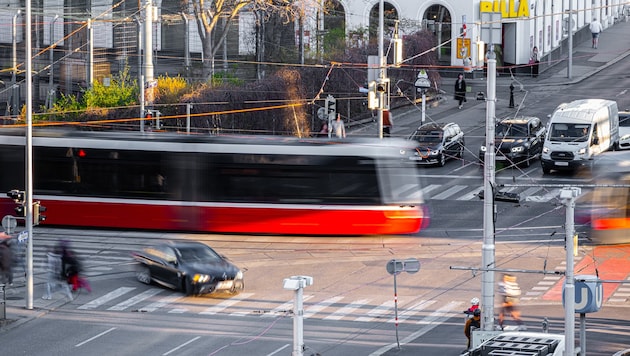 Die Wiener Linien arbeiten mit Hochdruck an dem Gebrechen.