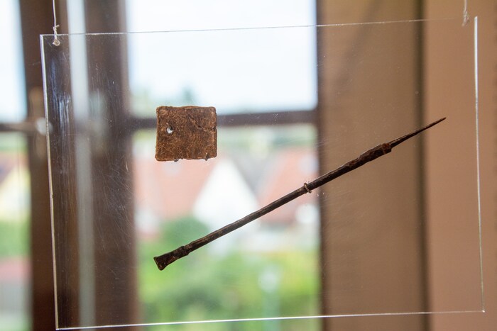 Dieses winzige Blättchen zeigt einen Kundenauftrag eines Textilbetriebes.