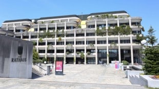 Neo-Finanzstadtrat Thomas Gegenhuber, der sein Büro im Neuen Rathaus hat, gab seinen ...