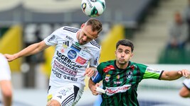 Gegen Hartberg durfte Ekain Azkune (r.) in der Bundesliga ran.