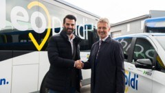 Ab sofort sind Busse mit dem neuen „leopoldi“-Logo im weiten Land unterwegs.