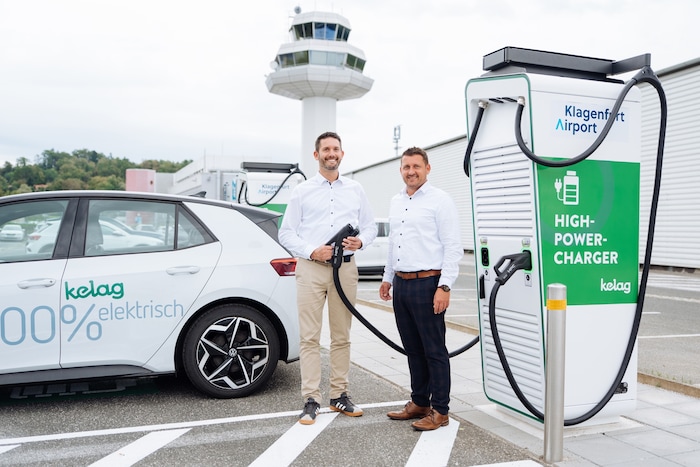v.l.n.r.: Michael Stonitsch, Business Development Flughafen Klagenfurt und Alexander Jordan, ...