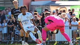 Axel Kayombo (li.) zeigte in der Vorbereitung seine Torgefahr.