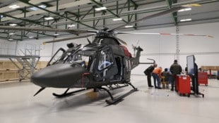 Zwölf neue Leonardo-Hubschrauber nehmen Kurs auf Aigen im Ennstal. 