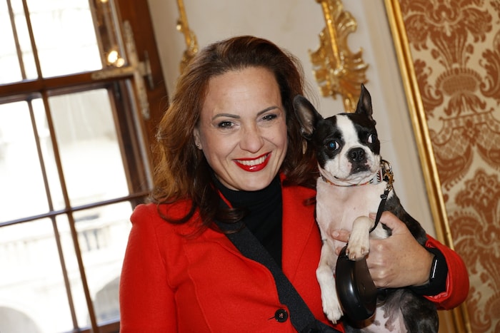 Besuch von ORF-Dame Kathi Wenusch mit Herzbube „Lou“