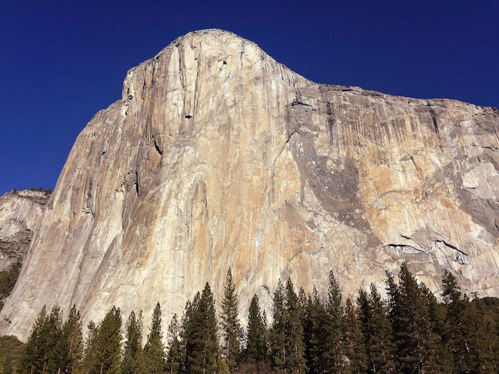 El Capitan lockt jährlich tausende Kletterer nach Kalifornien.