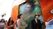 Mitternachtsverkäufe, weltweite Release-Partys in Kinos und Pop-up-Erlebnisse: Die Fans feiern ...