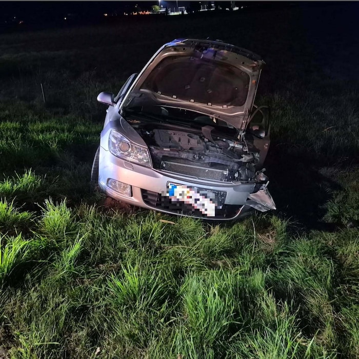 Der Pkw wurde schwer beschädigt.