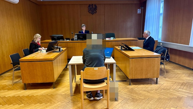 Der Kärntner handelte sich mit seinem abstrusen Hunde-Training jede Menge Ärger ein – er muss ...