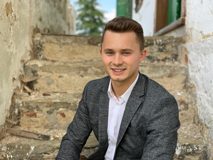 Der junge Firmengründer von Apfelland Energie, Julian Kalcher, setzt auf sauberen Sonnenstrom. ...