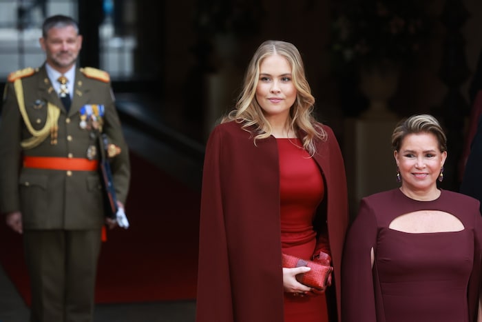 Die Kronprinzessin hatte sich für einen monochromen Look entschieden.