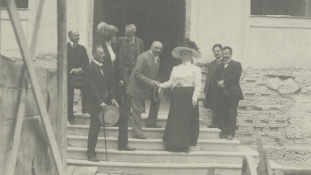 Baustelle des „Mozarthauses“ im Jahr 1913 (heute Internationale Stiftung Mozarteum)