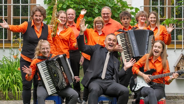 Schon 50 Jahre: Geburtstagsjubel beim Akkordeonverein