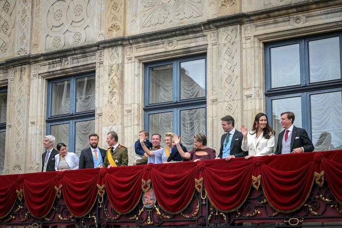 Die Prinzessin zeigte sich am Balkon mit der großherzoglichen Familie.