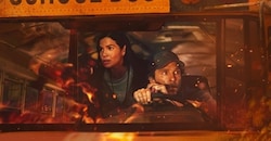 America Ferrera und Matthew McConaughey in „The Lost Bus“.