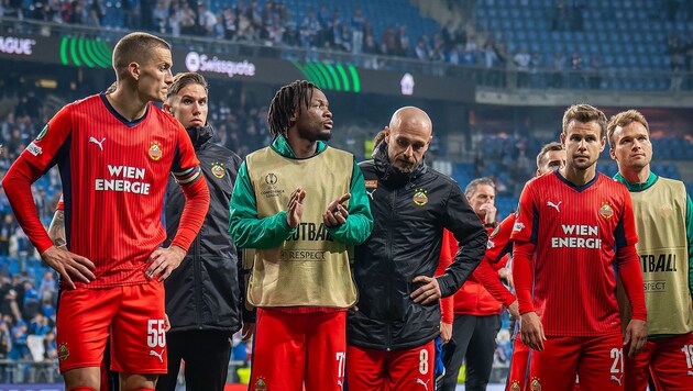 Rapids Spieler verließen Posen mit hängenden Köpfen.