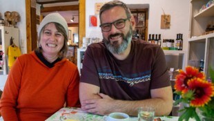 Cornelia Wachtler und Wolfgang Gross sind da, moderieren, plaudern mit, hören zu. 