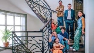 Zusammen ist man weniger allein: Das gilt auch für diese Horde völlig unterschiedlicher Menschen ...