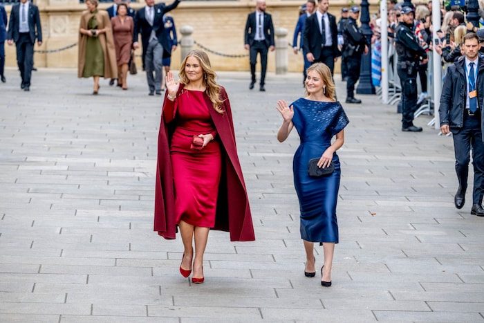 Kronprinzessin Amalia (NL), Kronprinzessin Elisabeth (BE), bei der Ankunft auf dem Place ...