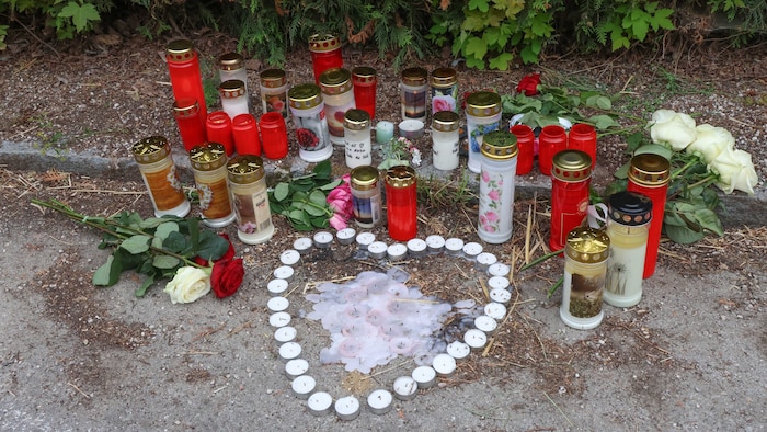 Ein Mädchen starb, das andere liegt im Koma.