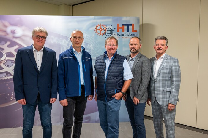 Viel verspricht sich das neue Präsidium des Kuratoriums, das sich rund um die HTL Karlstein ...