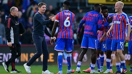 Oliver Glasner (2. von li.) setzt seinen Erfolgslauf mit Crystal Palace fort. 