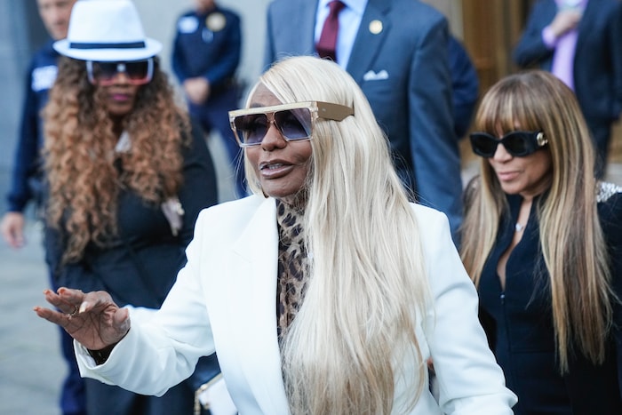 Janice Combs, die Mutter von P. Diddy, sowie sechs seiner Kinder waren im Gerichtssaal.