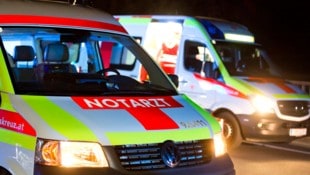 Insgesamt vier Personen mussten ins Krankenhaus gebracht werden. 