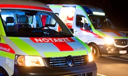 Insgesamt vier Personen mussten ins Krankenhaus gebracht werden. 