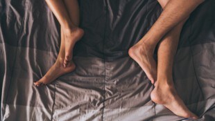 Frankreichs Regierung hat die explizite Zustimmung zu sexuellen Handlungen in das Strafrecht ...