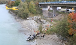 Ein erstes Bild von der Unfallstelle.